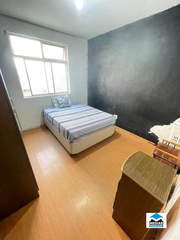 Casa à venda com 3 quartos, 120m² - Foto 3