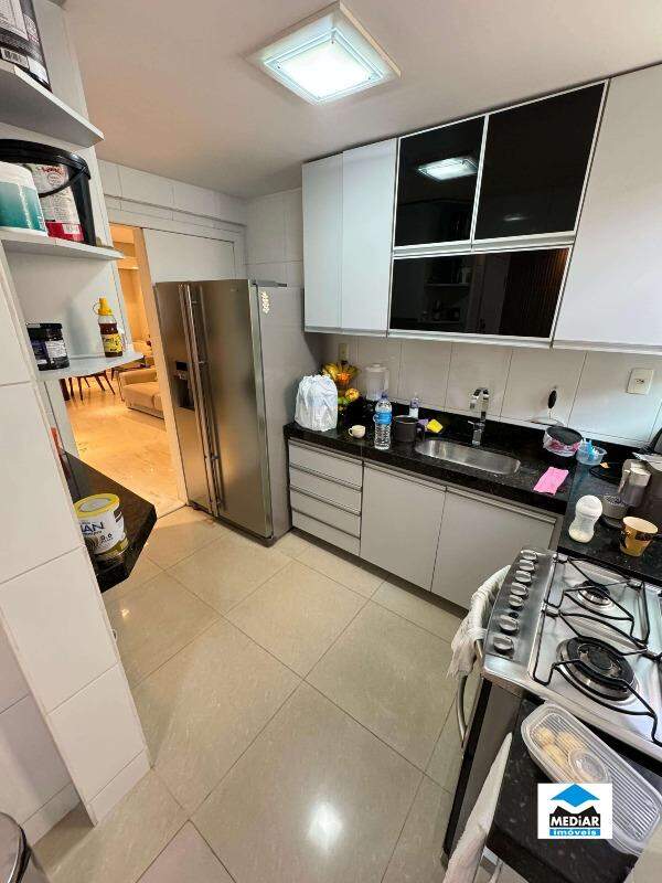 Apartamento à venda com 3 quartos, 141m² - Foto 17