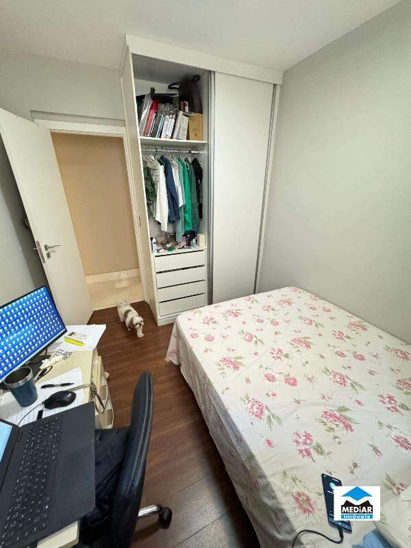 Apartamento à venda com 3 quartos, 141m² - Foto 11