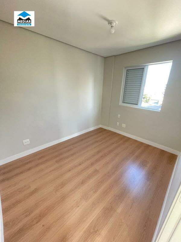 Apartamento à venda com 3 quartos, 75m² - Foto 14