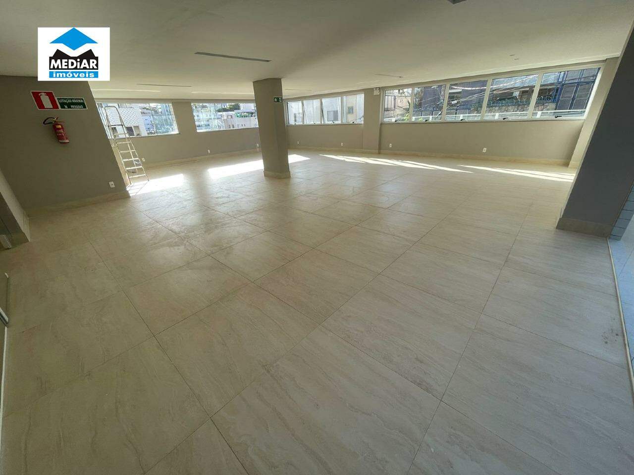 Apartamento à venda com 3 quartos, 75m² - Foto 20