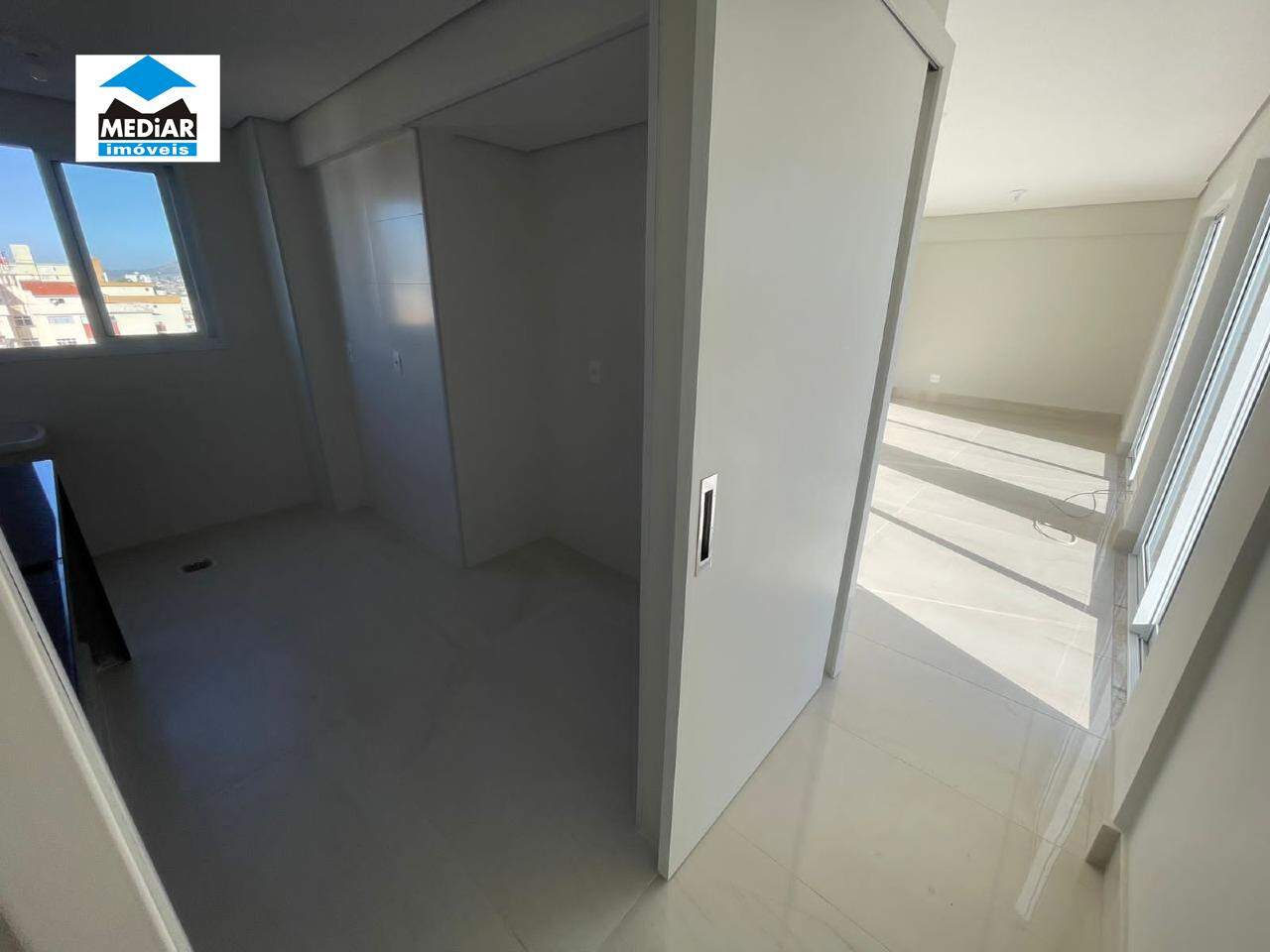 Apartamento à venda com 3 quartos, 75m² - Foto 8