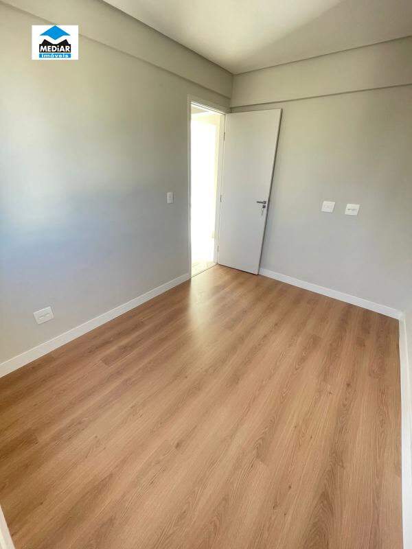 Apartamento à venda com 3 quartos, 75m² - Foto 16