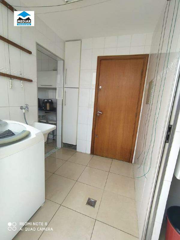 Apartamento à venda com 3 quartos, 130m² - Foto 14