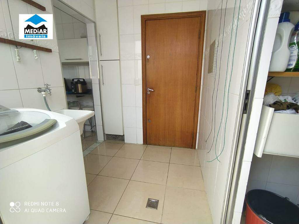 Apartamento à venda com 3 quartos, 130m² - Foto 15