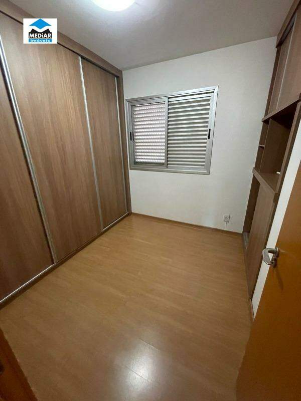 Apartamento à venda com 4 quartos, 118m² - Foto 4