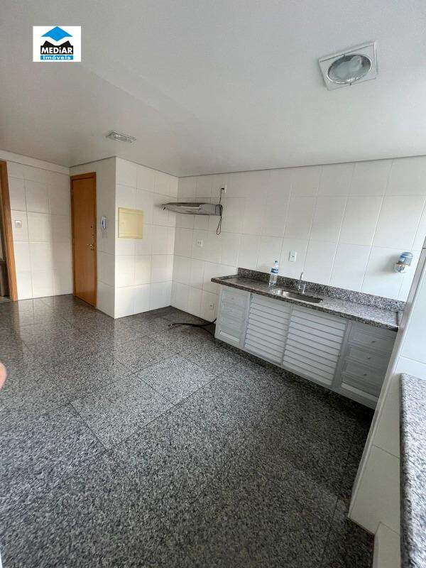 Apartamento à venda com 4 quartos, 118m² - Foto 12