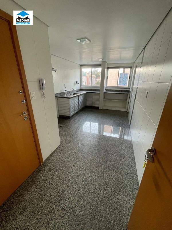 Apartamento à venda com 4 quartos, 118m² - Foto 13