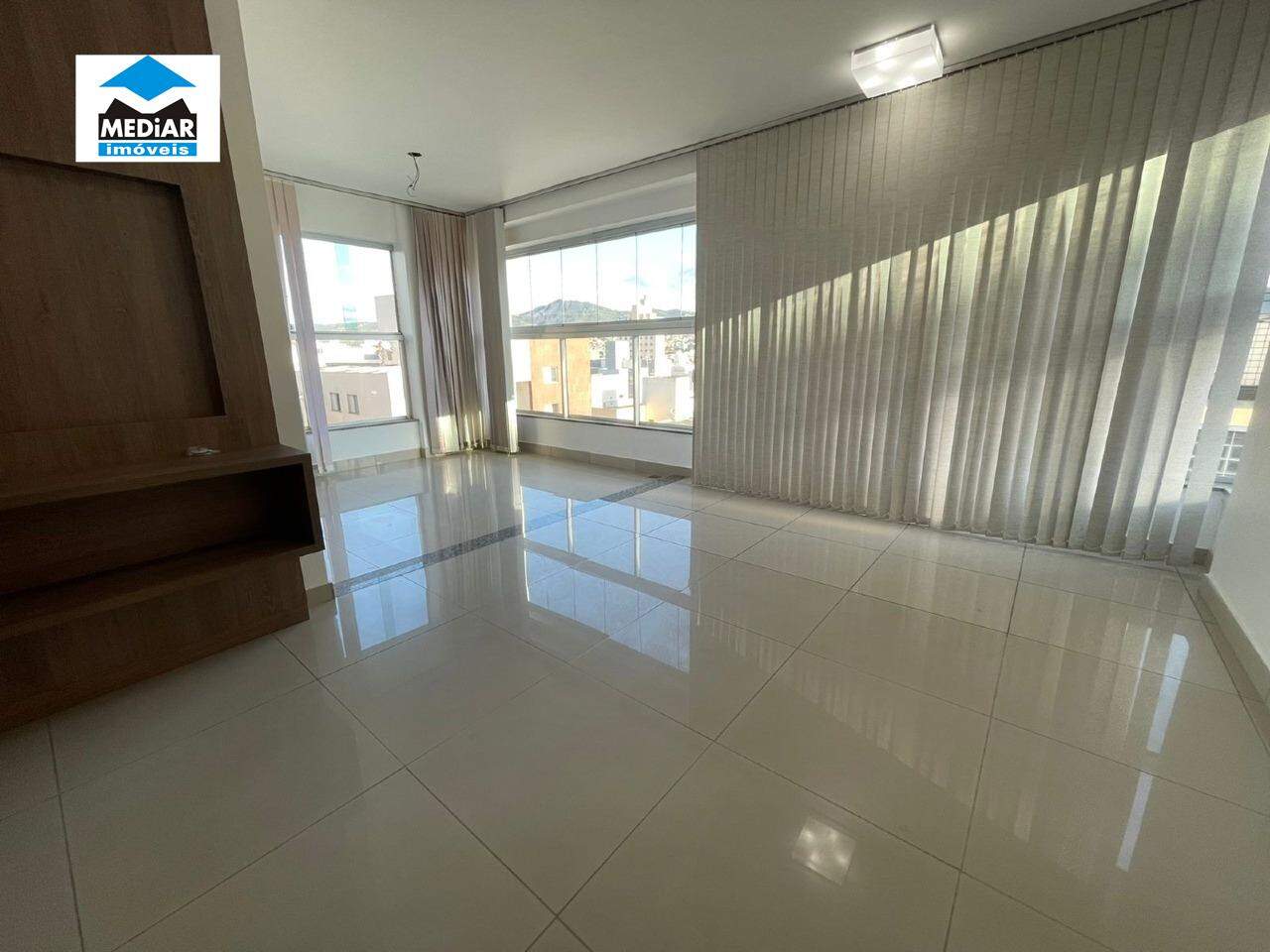 Apartamento à venda com 4 quartos, 118m² - Foto 1