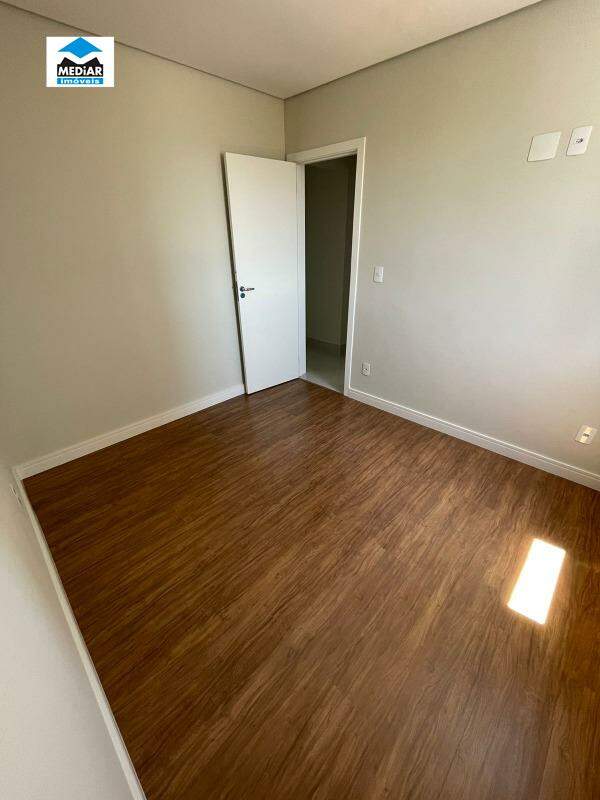 Apartamento à venda com 3 quartos, 79m² - Foto 12