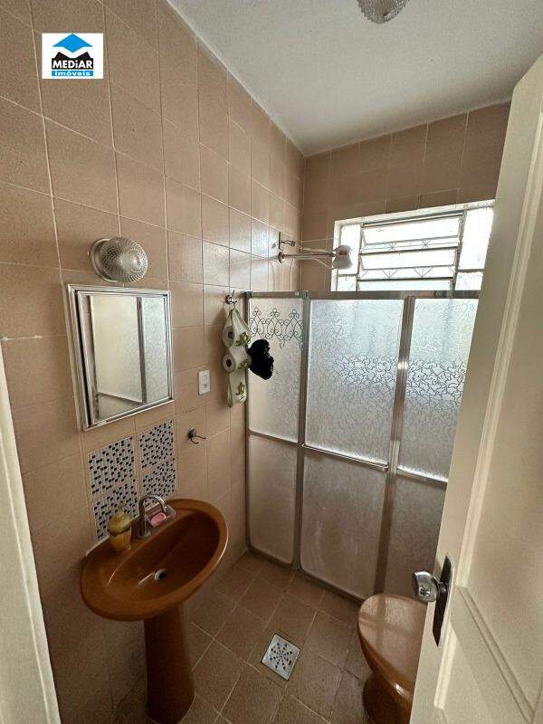 Casa à venda com 3 quartos, 200m² - Foto 8