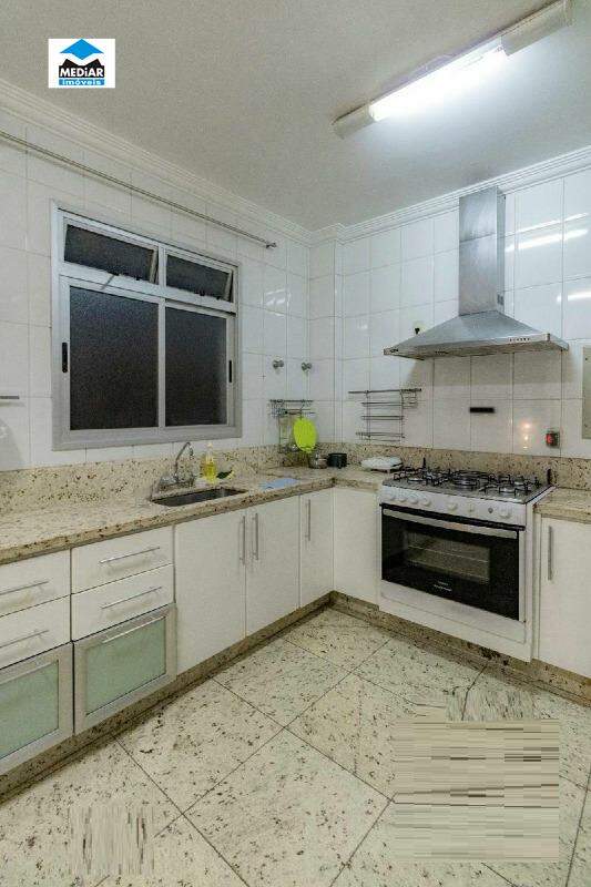 Cobertura à venda com 3 quartos, 240m² - Foto 6