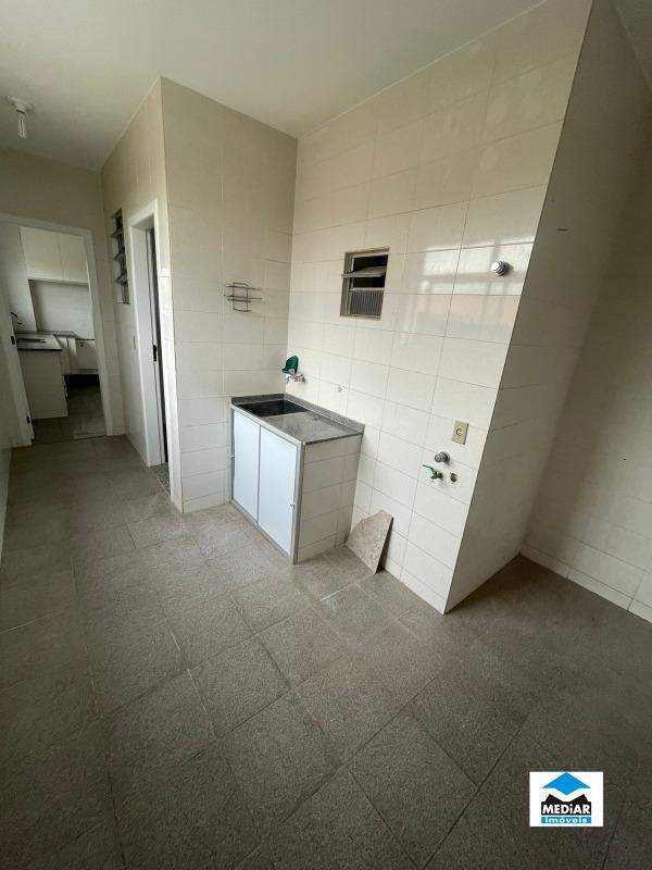 Apartamento à venda com 4 quartos, 180m² - Foto 16