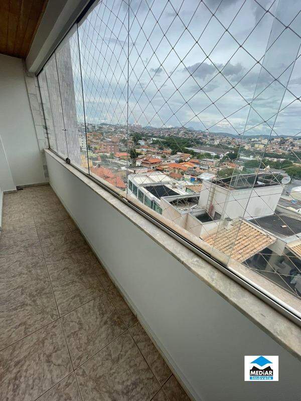 Apartamento à venda com 4 quartos, 180m² - Foto 4