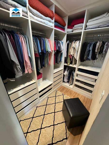 Apartamento à venda com 4 quartos, 157m² - Foto 9