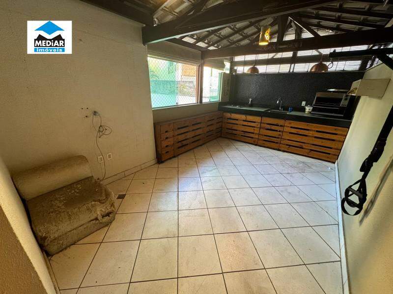 Apartamento à venda com 3 quartos, 141m² - Foto 19