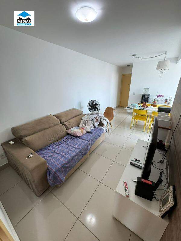 Apartamento à venda com 3 quartos, 89m² - Foto 2