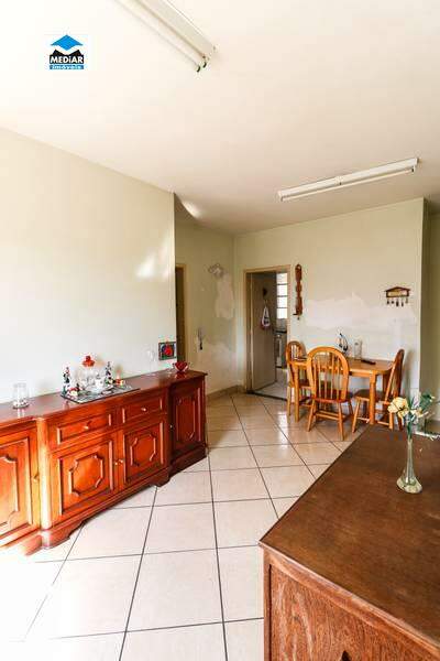 Apartamento à venda com 2 quartos, 74m² - Foto 2