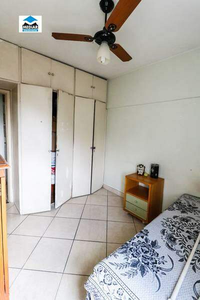 Apartamento à venda com 2 quartos, 74m² - Foto 3