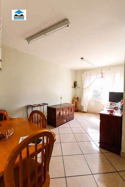 Apartamento à venda com 2 quartos, 74m² - Foto 1