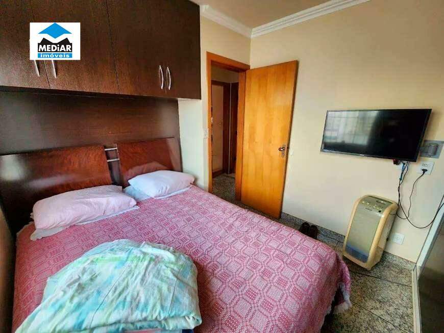 Cobertura à venda com 3 quartos, 130m² - Foto 3