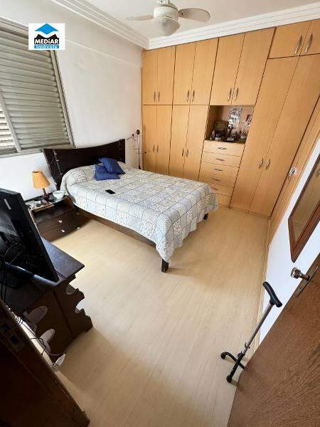 Apartamento à venda com 3 quartos, 100m² - Foto 7