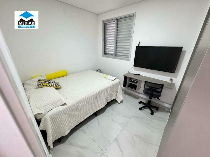 Apartamento à venda com 2 quartos, 60m² - Foto 10