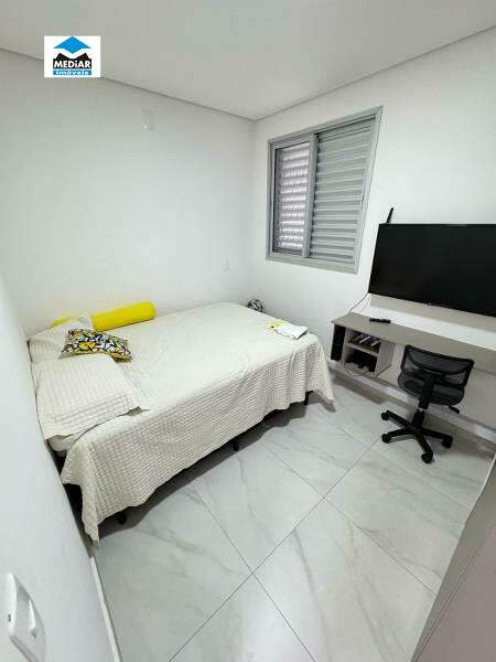 Apartamento à venda com 2 quartos, 60m² - Foto 20