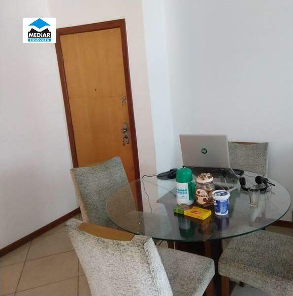 Apartamento à venda com 3 quartos, 117m² - Foto 9