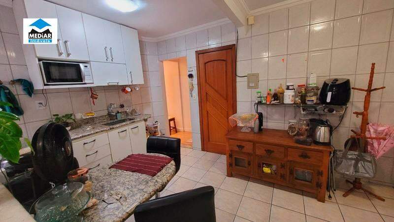 Apartamento à venda com 3 quartos, 90m² - Foto 18