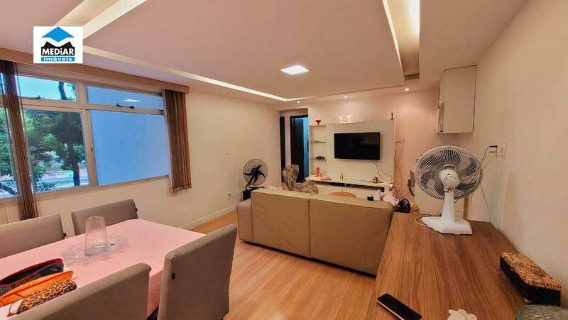 Apartamento à venda com 3 quartos, 90m² - Foto 4