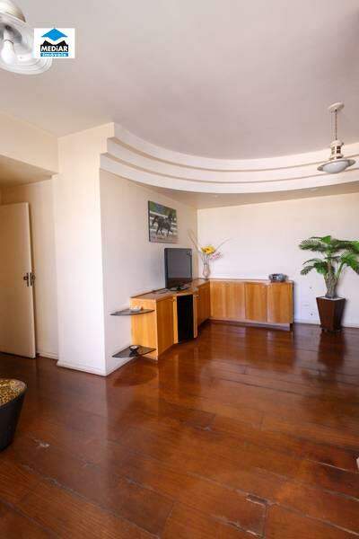 Apartamento à venda com 3 quartos, 92m² - Foto 4