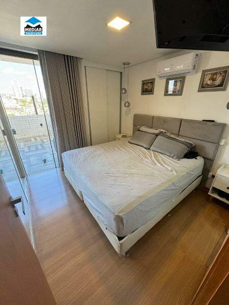 Apartamento à venda com 3 quartos, 202m² - Foto 17