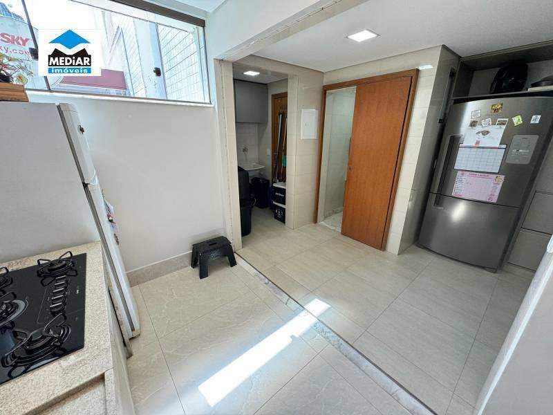 Apartamento à venda com 3 quartos, 202m² - Foto 24