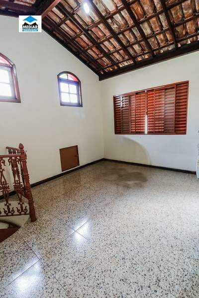 Casa à venda com 4 quartos, 400m² - Foto 6