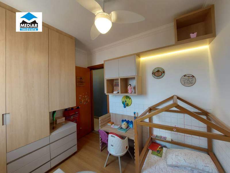 Apartamento à venda com 3 quartos, 148m² - Foto 14