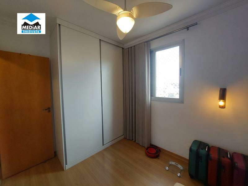 Apartamento à venda com 3 quartos, 148m² - Foto 8