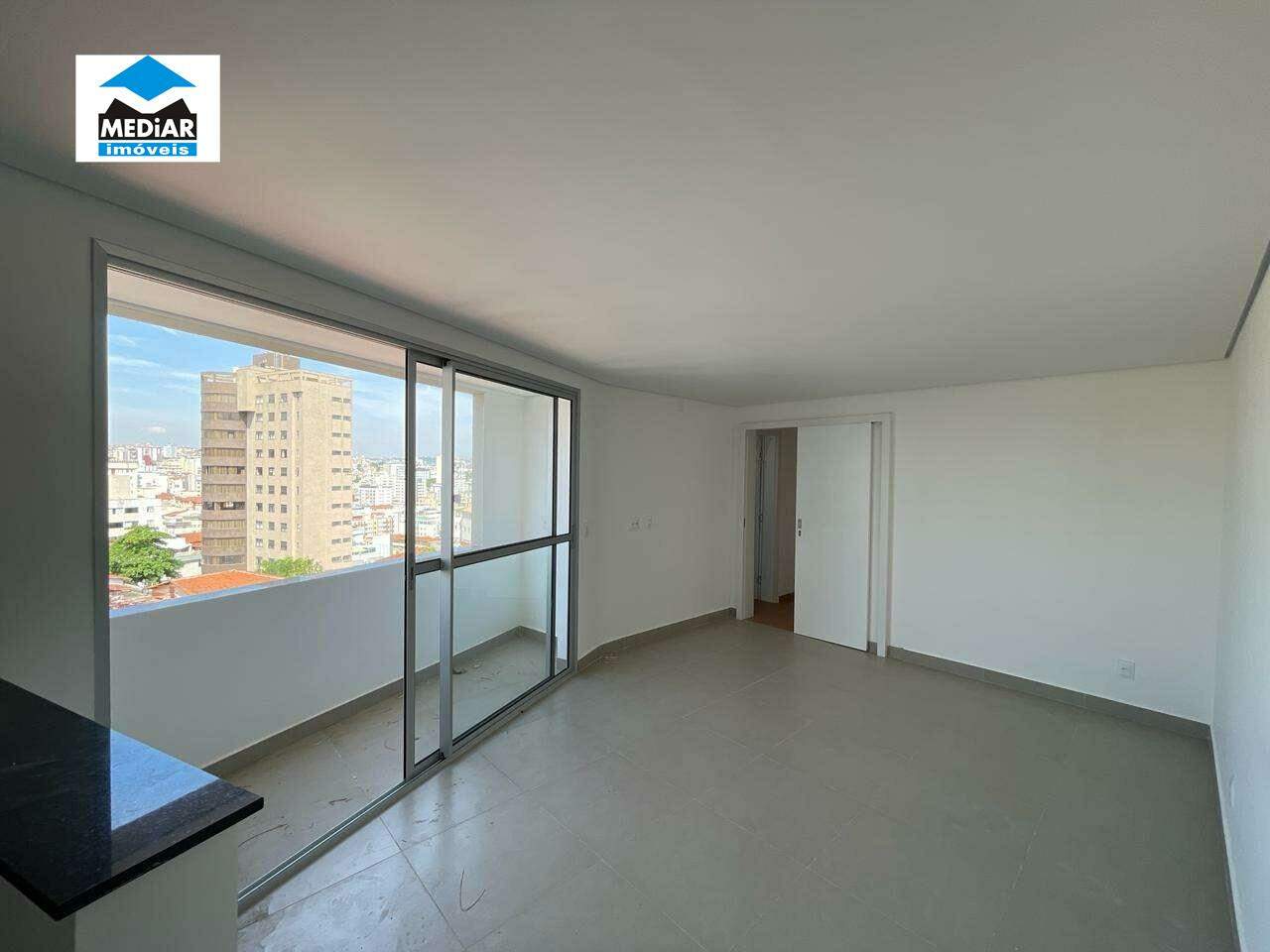 Apartamento à venda com 2 quartos, 61m² - Foto 1