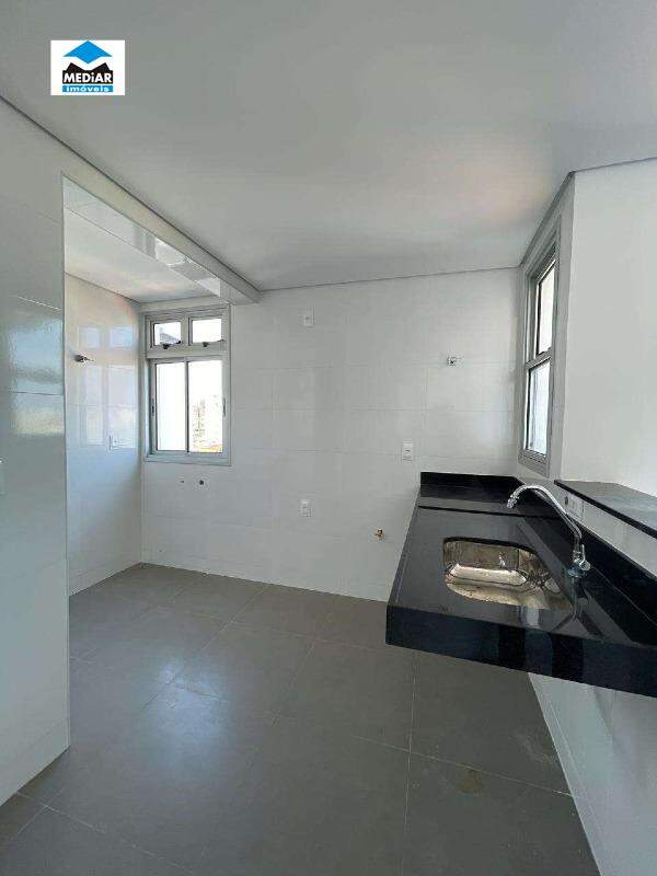 Apartamento à venda com 2 quartos, 61m² - Foto 10