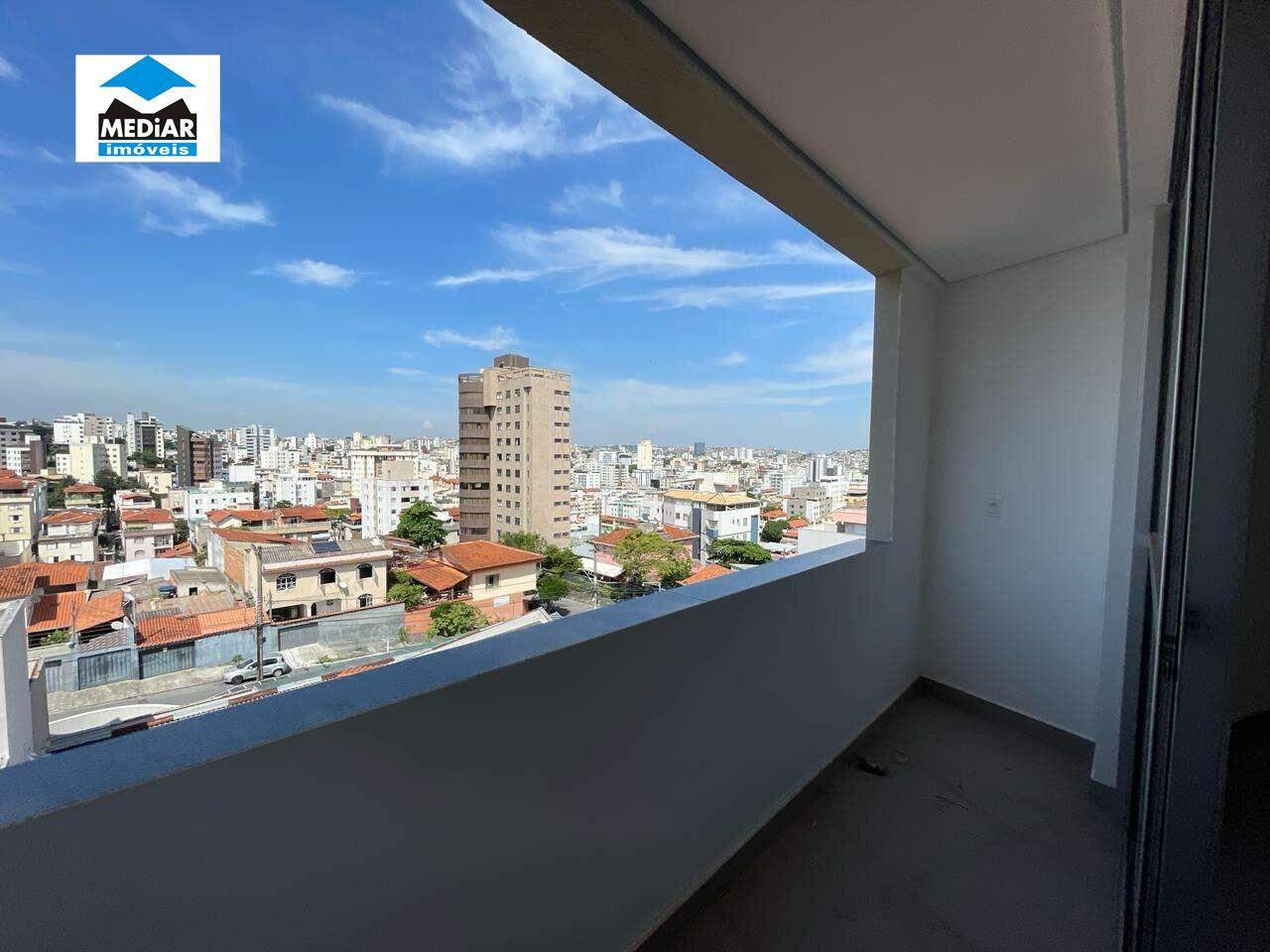 Apartamento à venda com 2 quartos, 61m² - Foto 2