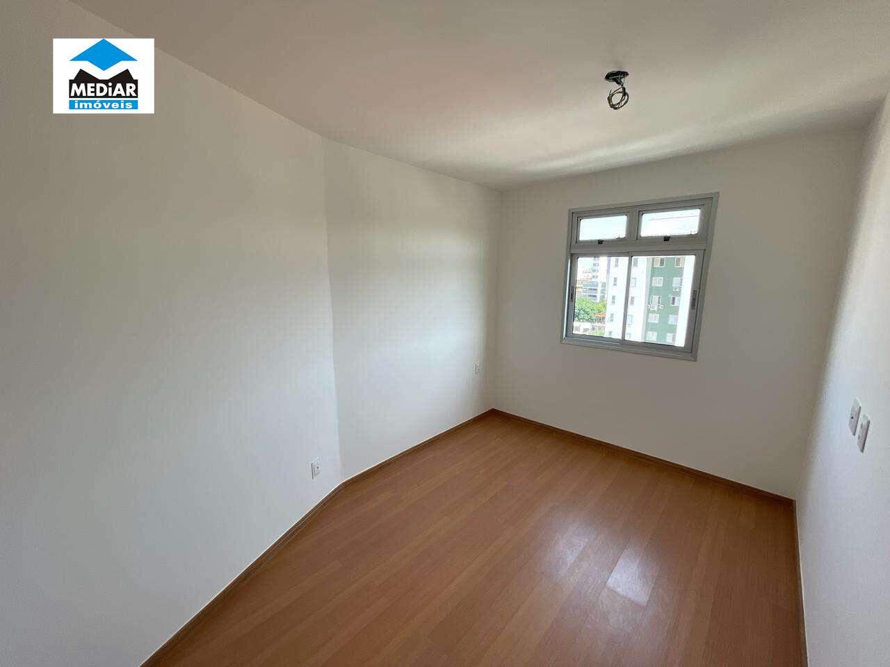 Apartamento à venda com 2 quartos, 61m² - Foto 11