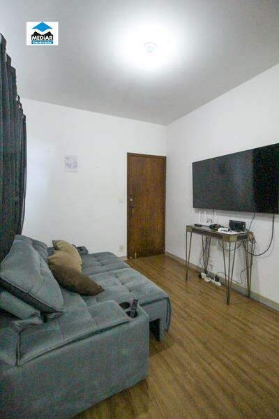 Apartamento à venda com 3 quartos, 87m² - Foto 3