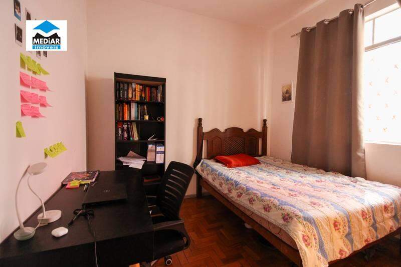 Apartamento à venda com 2 quartos, 75m² - Foto 6