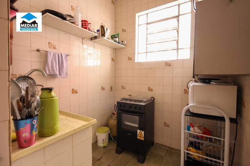 Apartamento à venda com 2 quartos, 75m² - Foto 9