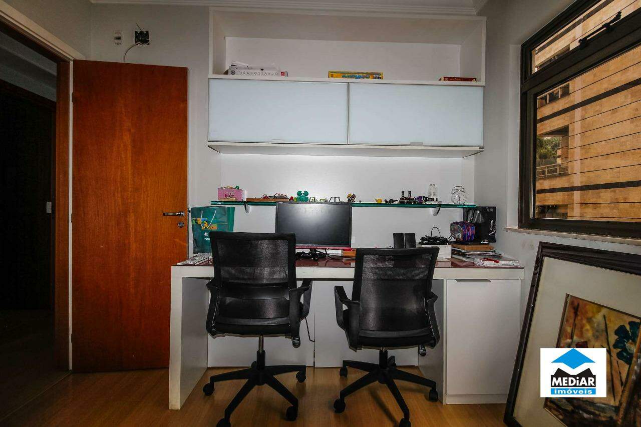 Apartamento à venda com 4 quartos, 113m² - Foto 10