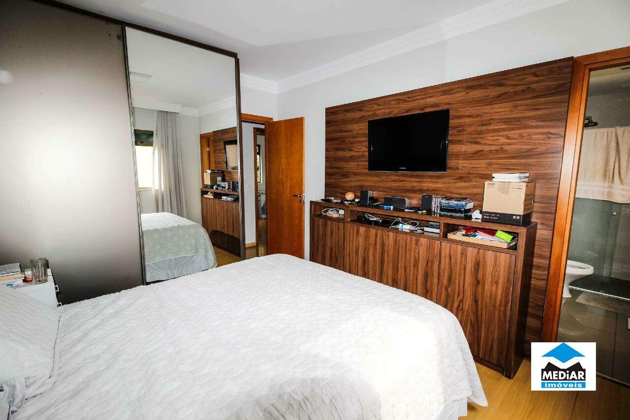 Apartamento à venda com 4 quartos, 113m² - Foto 11