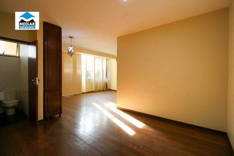 Apartamento à venda com 4 quartos, 190m² - Foto 14