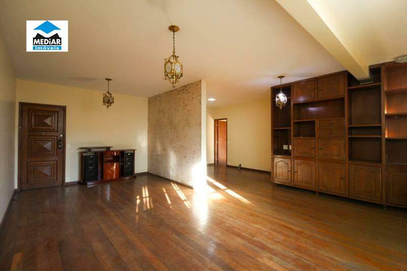 Apartamento à venda com 4 quartos, 190m² - Foto 17