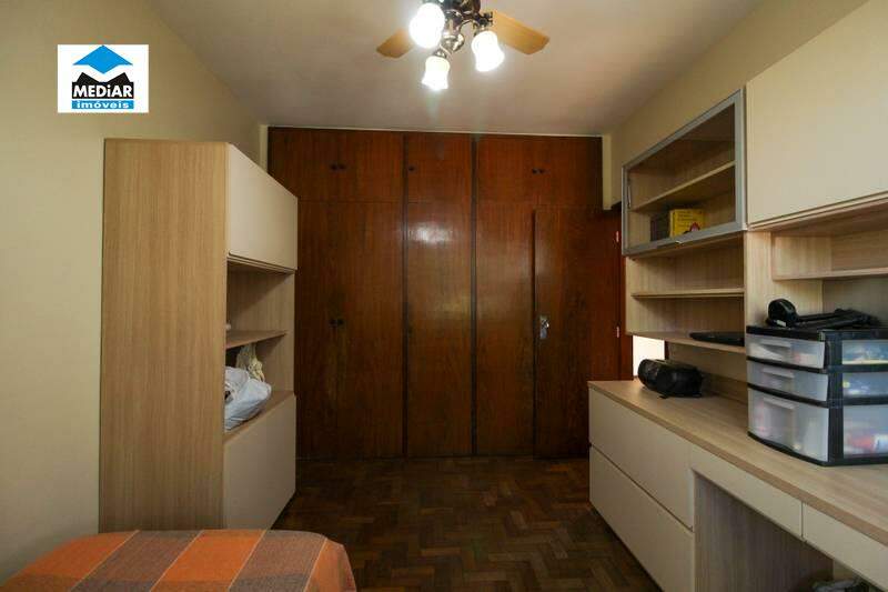 Apartamento à venda com 4 quartos, 190m² - Foto 6