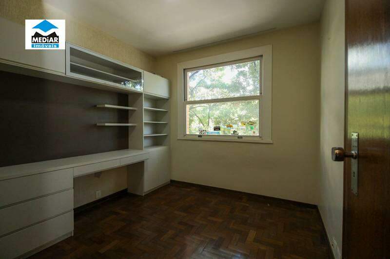 Apartamento à venda com 4 quartos, 190m² - Foto 8